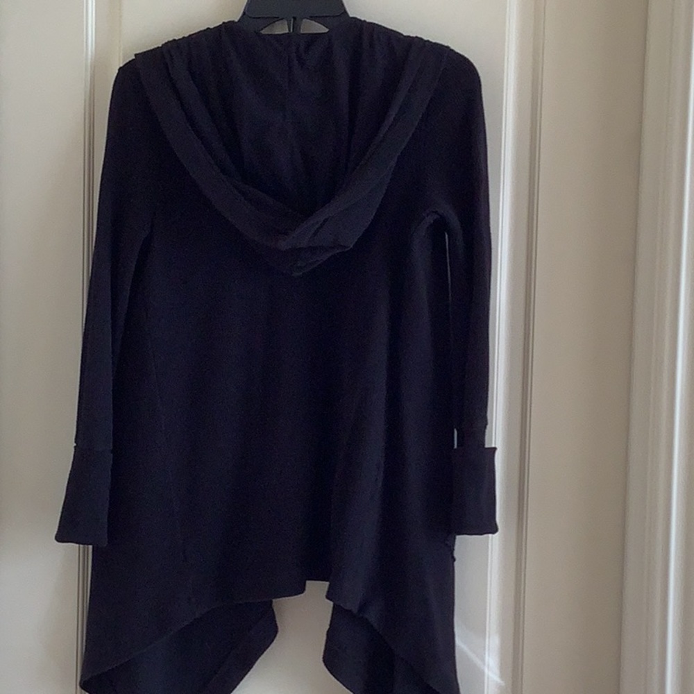 Splendid soft and cozy black knit open drape sweater with hood - Picture 2 of 4